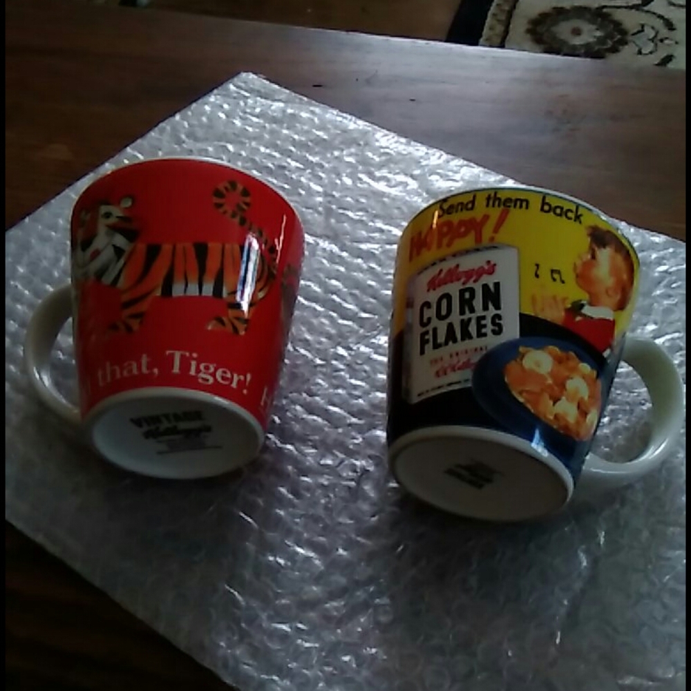 2 Vintage Kellogg's 🌽 Corn Flakes